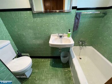 15 5th St SW, Chisholm, MN 55719 - photo 7