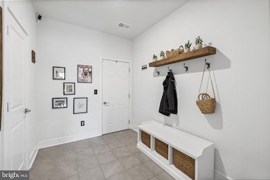 43270 Farringdon Square, Ashburn, VA 20148 - photo 7