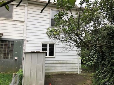 537 North Cir, Bethlehem, PA 18018 - photo 2