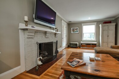 25 Wellesley Ave, Wellesley, MA 02482 - photo 5