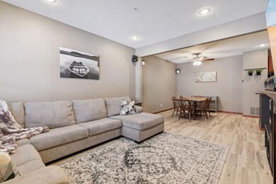 1650 White Pine Way unit B, Carver, MN 55315 - photo 6