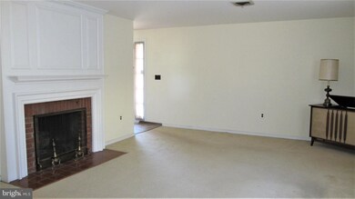 5910 Linthicum Ln, Linthicum Heights, MD 21090 - photo 6