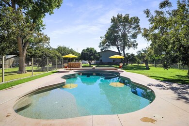 15th Pool 3