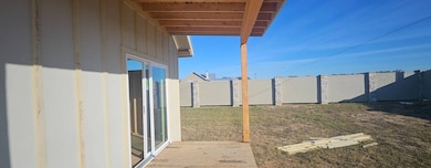 83 Resort Ct unit 83, Fredericksburg, TX 78624 - photo 5