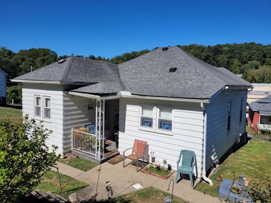 376 Simpson St, Clarksburg, WV 26301 - photo 2