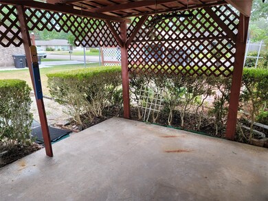 821 Kost Rd, Alvin, TX 77511 - photo 7