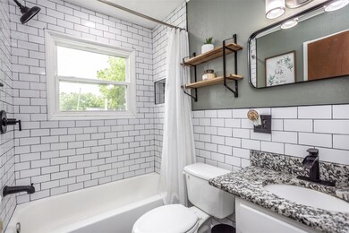 1612 Elizabeth St, Gainesville, TX 76240 - photo 4