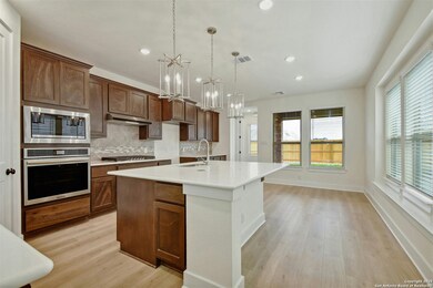 674 Meade St, Canyon Lake, TX 78132 - photo 3