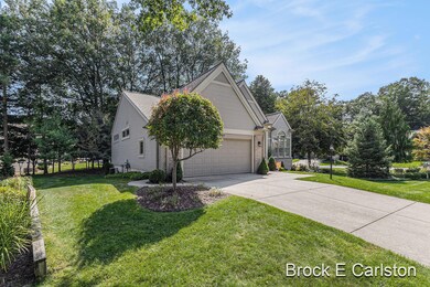 1985 Forest Glen Ct unit 11, Norton Shores, MI 49441 - photo 4