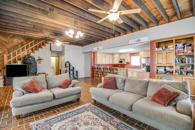 6849 Clyve Rd-5