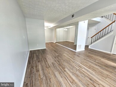 14003C Grumble Jones Ct, Centreville, VA 20121 - photo 5