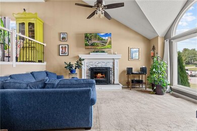 1134 SW Santa fe Dr, Lees Summit, MO 64081 - photo 3