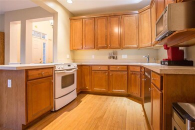 2312 Hollow View Dr, Easton, PA 18040 - photo 6