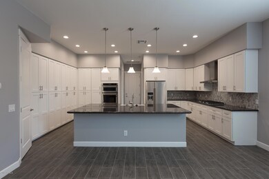 1028 Kitchen 1