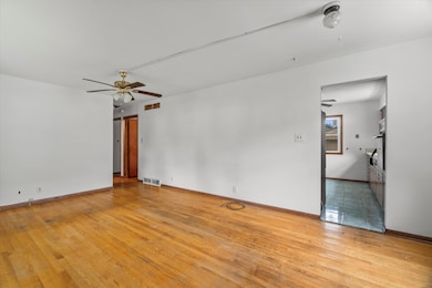 7068 N 38th Ct, Milwaukee, WI 53209 - photo 6