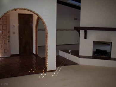 DOUBLE SIDED FIREPLACE