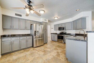 1640 W Gail Dr-8