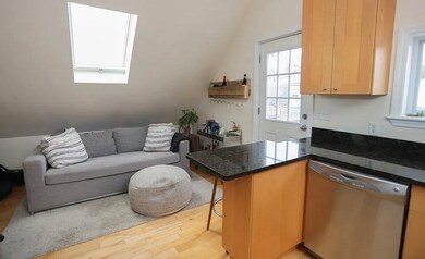 55 Cedar St unit 3, Somerville, MA 02143 - photo 3
