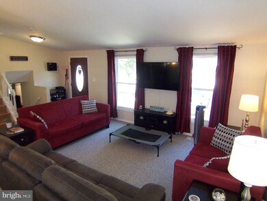 18 Yew Rd, Essex, MD 21221 - photo 6