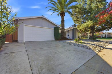 19990 Pear Tree Ln, Cupertino, CA 95014 - photo 2