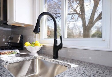 287 West St, Ludlow, MA 01056 - photo 4