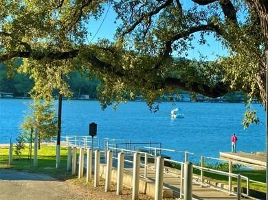 601 Hearn St unit 207, Austin, TX 78703 - photo 2