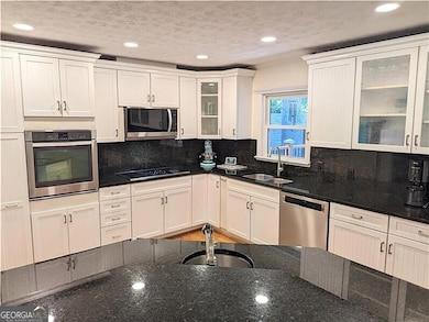 3860 Cardinal Dr, Tucker, GA 30084 - photo 2