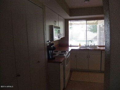 1 - KITCHEN 2
