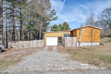 810 Mitchell Ln, Jamestown, TN 38556 - photo 5