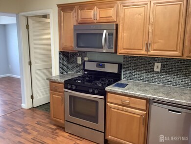 404 Plymouth Rd, North Brunswick, NJ 08902 - photo 5