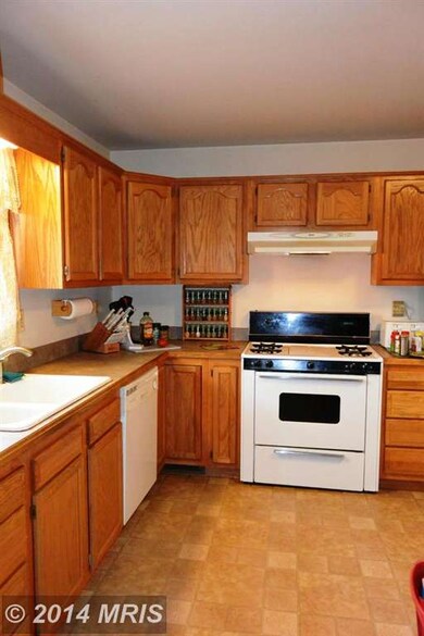 10202 Tinder Ln, Unionville, VA 22567 - photo 4