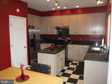 5139 Beauregard St, Alexandria, VA 22312 - photo 6