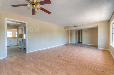 1629 Lomaland Dr, El Paso, TX 79935 - photo 3