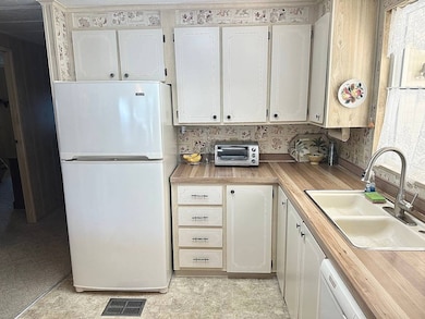 3041 Pullman Ave, Lakeland, FL 33805 - photo 7