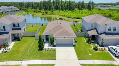 10639 Hawks Landing Dr, Land O' Lakes, FL 34638 - photo 2