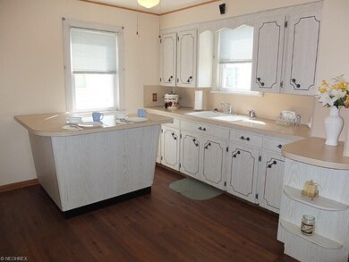 Kitchen has plenty of cabinet space.