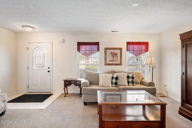 6925 Arbor Creek Dr unit 6, Louisville, KY 40228 - photo 6