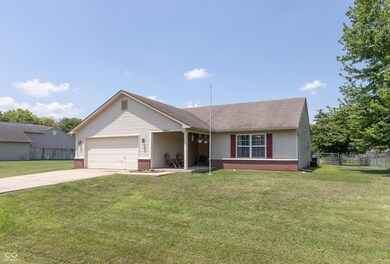 2082 Fiesbeck Dr, Columbus, IN 47201 - photo 2
