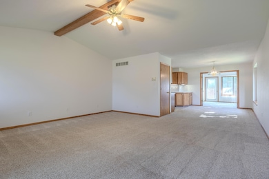 213 Parkside Dr unit 213, Zeeland, MI 49464 - photo 3