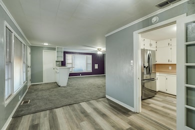 400 S Bailey St unit 406 & 408 W. Ida, Electra, TX 76360 - photo 7