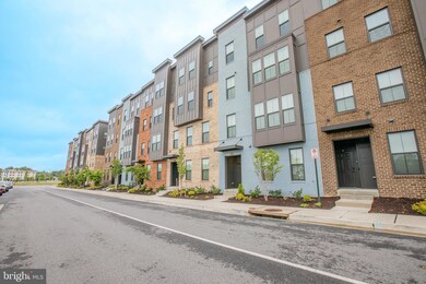 10118 -B American Pharoah Ln, Laurel, MD 20723 - photo 2