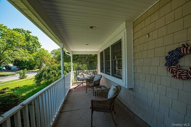 46 Plane Tree Ln, Saint James, NY 11780 - photo 2