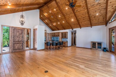 2408 E Scarlet Bugler Cir - 06