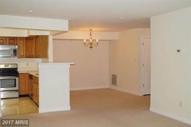 12225 Fairfield Hse Dr unit 100C, Fairfax, VA 22033 - photo 6
