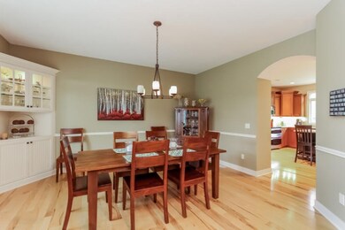 006-Dining_Room-1228350-mls
