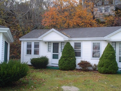 18 Bangs St unit 1-7, Provincetown, MA 2657 - photo 3