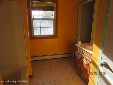 112 Hilltop Rd, Hazleton, PA 18201 - photo 4