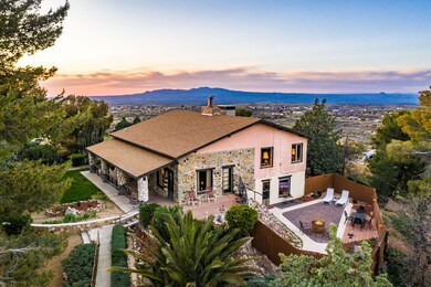 1700 N Sunset View-5