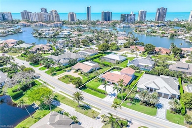 4611 Crayton Rd, Naples, FL 34103 - photo 4