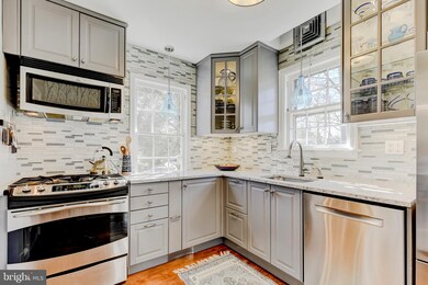 4545 S Chelsea Ln, Bethesda, MD 20814 - photo 6